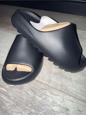 YZY YS-01 Black Slide Sandals Men’s Size 8